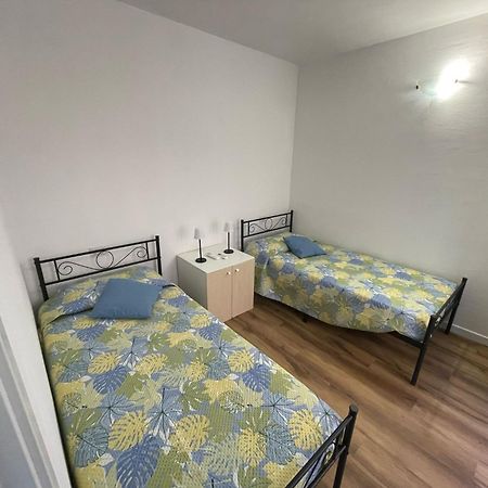 Villa Paola San Teodoro Con Piscina Privata Lu Lioni Kültér fotó