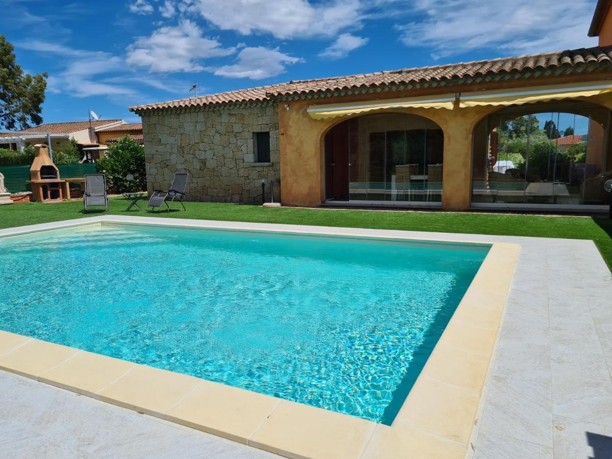 Villa Paola San Teodoro Con Piscina Privata Lu Lioni Kültér fotó