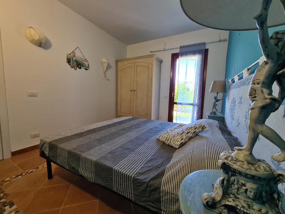 Villa Paola San Teodoro Con Piscina Privata Lu Lioni Kültér fotó