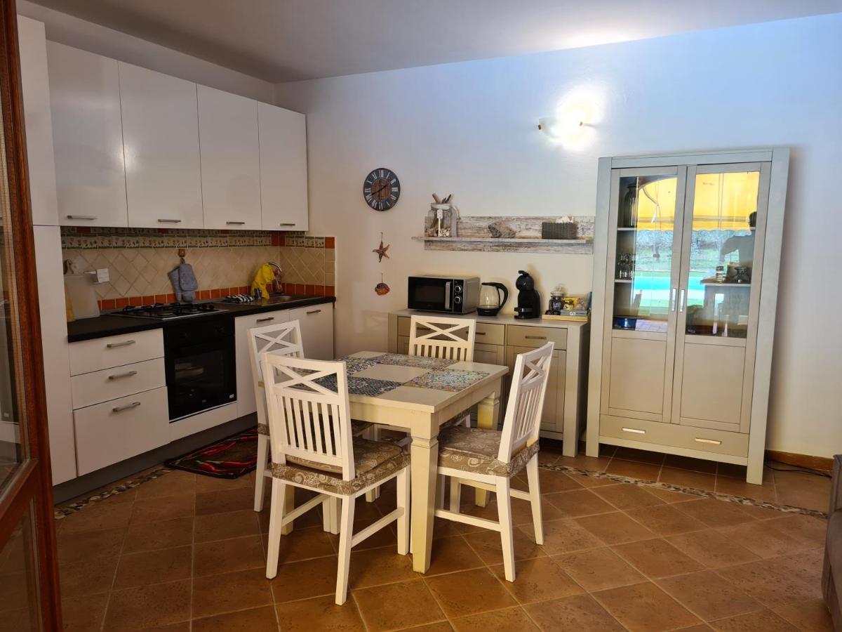 Villa Paola San Teodoro Con Piscina Privata Lu Lioni Kültér fotó