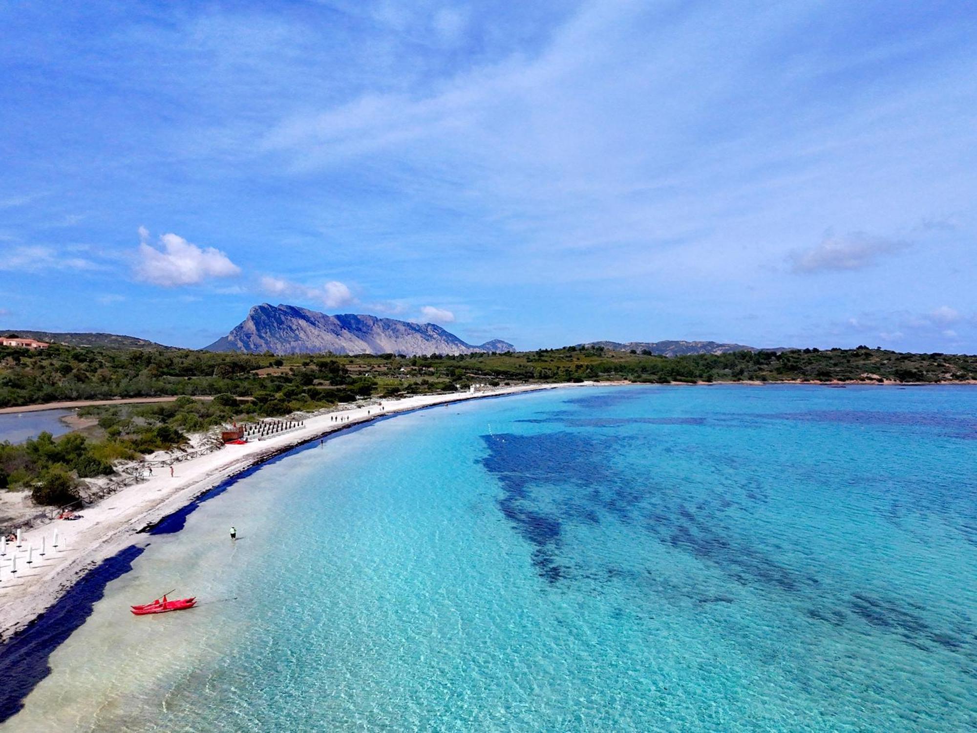 Villa Paola San Teodoro Con Piscina Privata Lu Lioni Kültér fotó