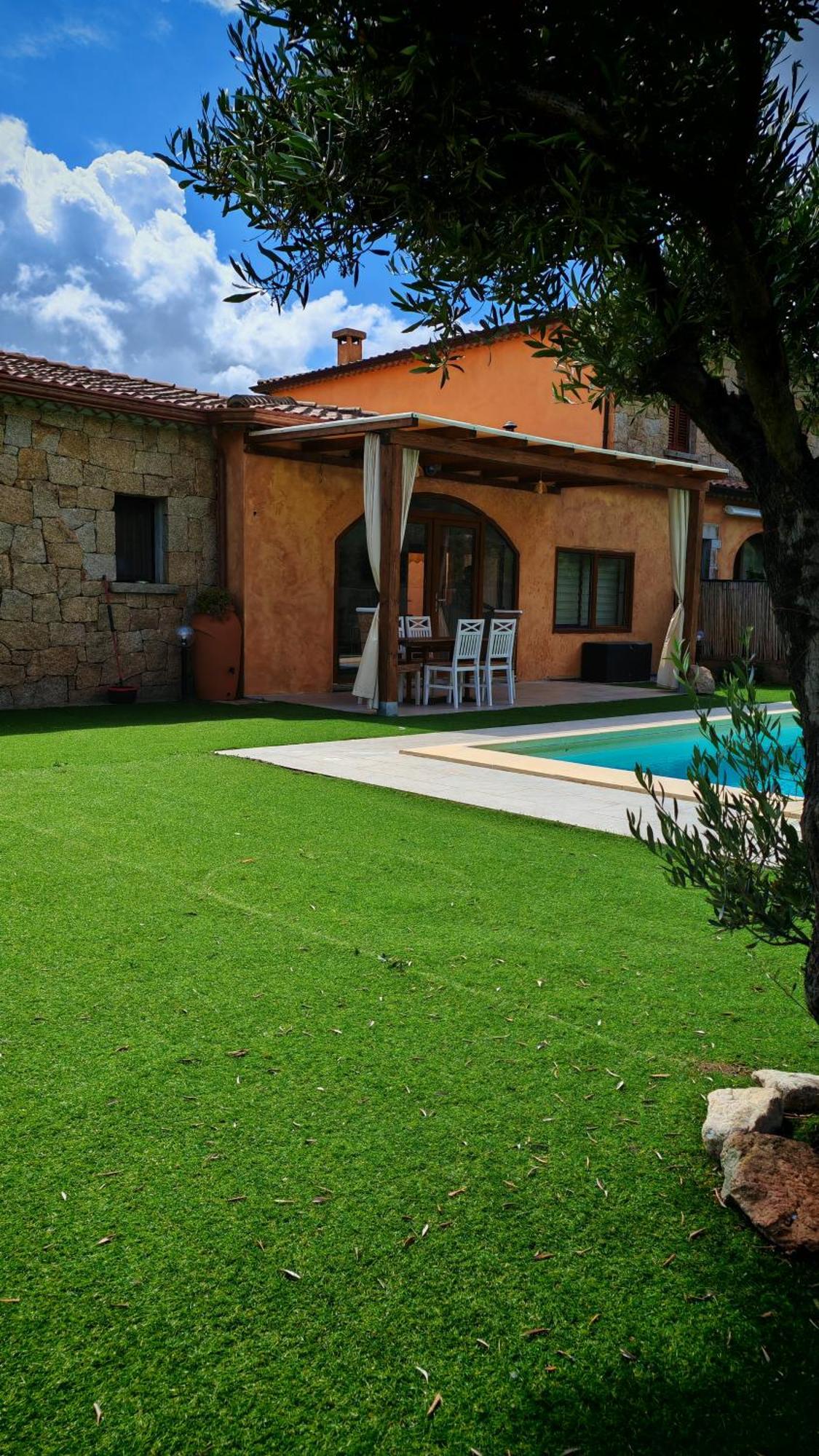 Villa Paola San Teodoro Con Piscina Privata Lu Lioni Kültér fotó